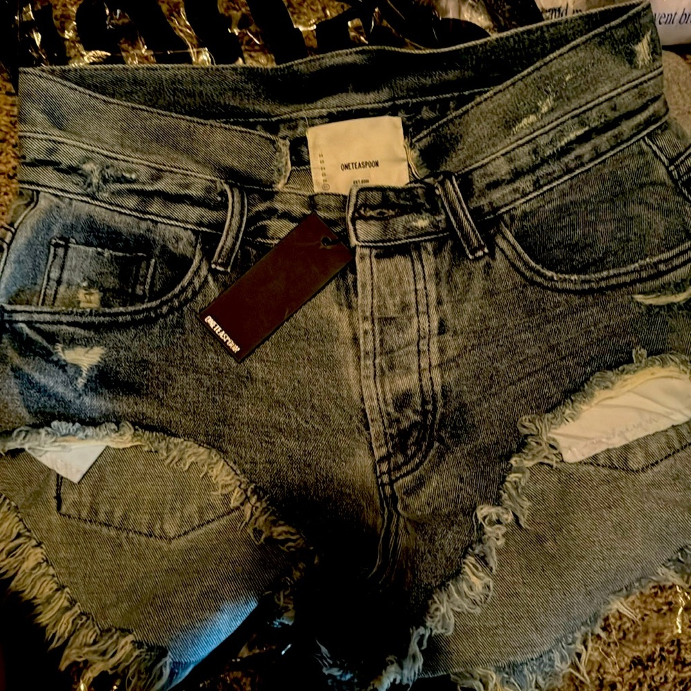 ONETEASPOON ROCKY ROLL SHORTS … SIZE 27. NEW WITH TAGS. $65